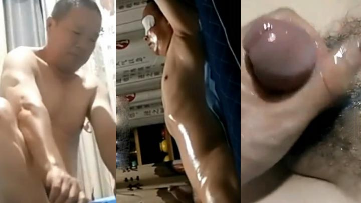 偷拍巨根帅中做裸体被取精（29）